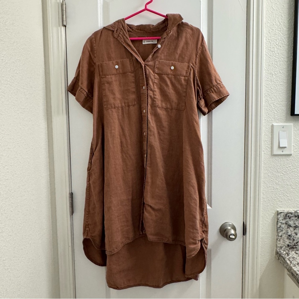 Everlane Daytripper Shirtdress in cedarwood brown linen